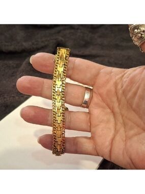 70s Vintage Heavy Gold Plated Chevron Style Bracelet W/ Safety Chain 8"